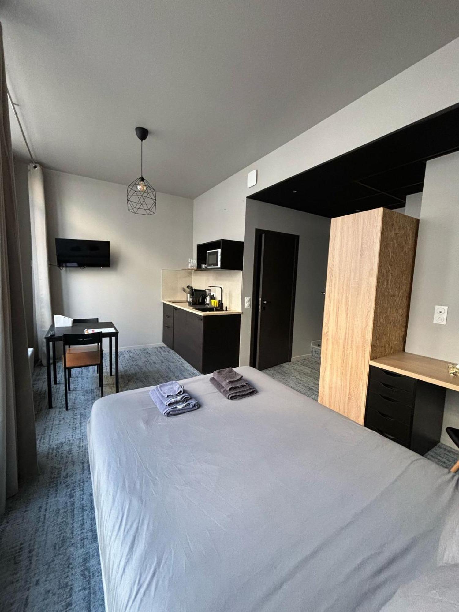 Le 12 Wifi Cosy Parking Gratuit Apartment Saint-Etienne  Exterior photo